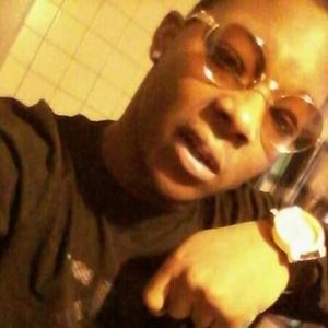 Meet your Posher, Avery